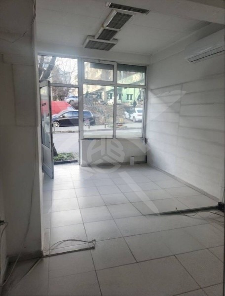 Дава под наем МАГАЗИН, гр. Стара Загора, Аязмото, снимка 2 - Магазини - 54550501