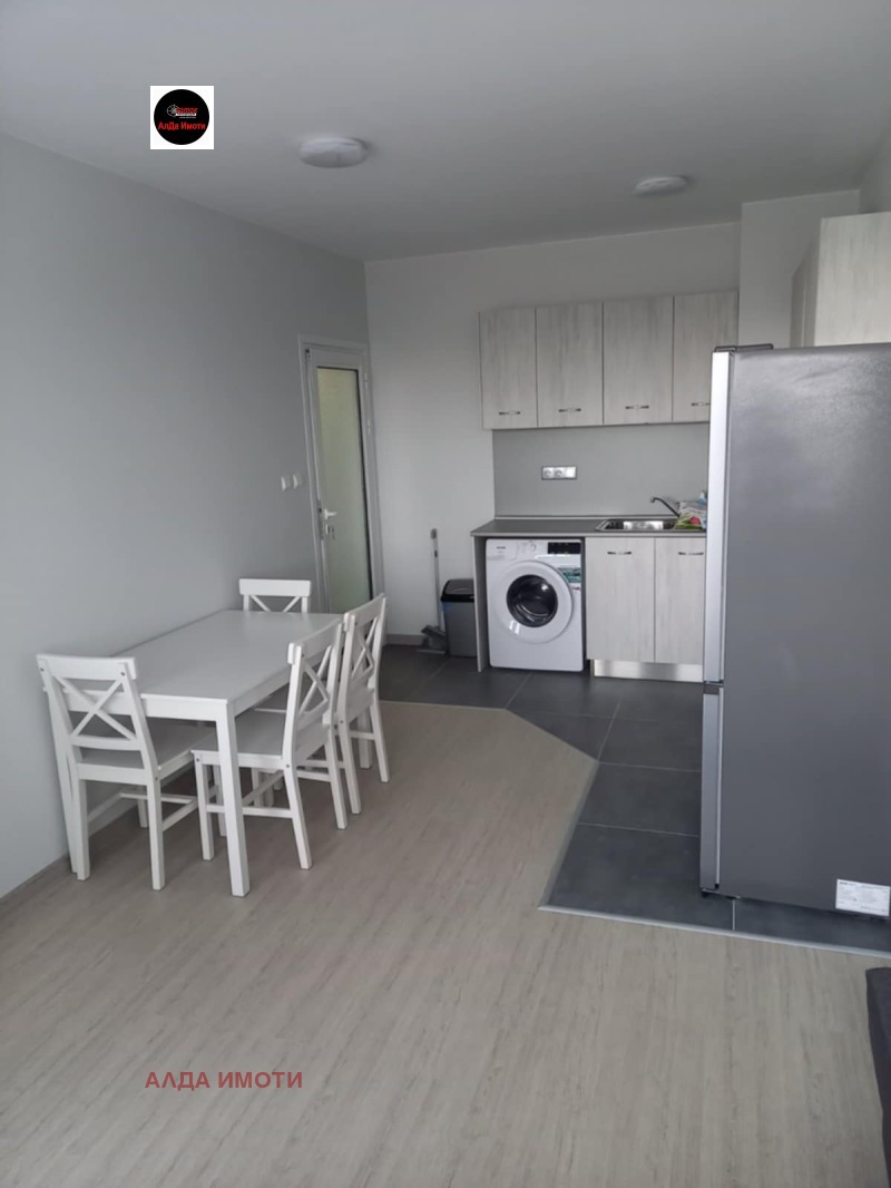 Zu vermieten  1 Schlafzimmer Sofia , Mladost 1 , 63 qm | 11078088