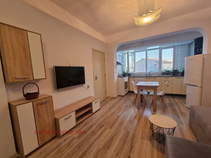 Da affittare  1 camera da letto Blagoevgrad , Shirok tsentar , 55 mq | 22107140 - Immagine [2]