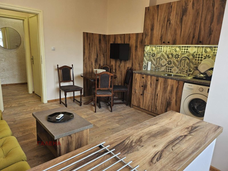 Дава под наем 3-СТАЕН, гр. Пловдив, Център, снимка 3 - Апартаменти - 53536946