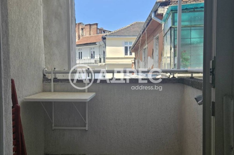 Издаје се  1 спаваћа соба Софија , Центар , 74 м2 | 53425115 - слика [13]