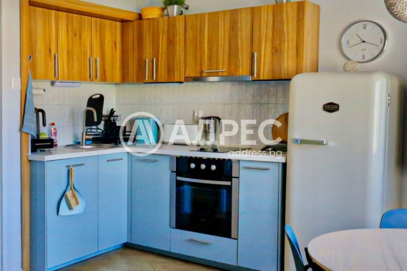 Издаје се  1 спаваћа соба Софија , Центар , 74 м2 | 53425115