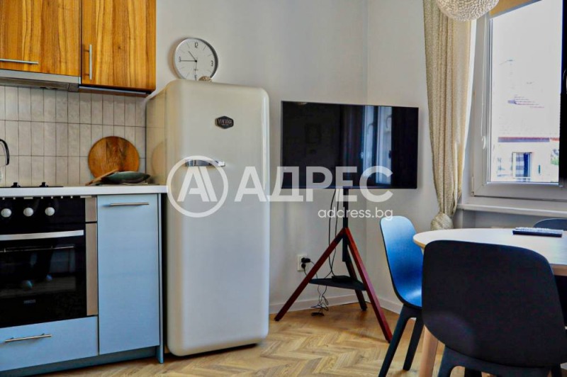 Издаје се  1 спаваћа соба Софија , Центар , 74 м2 | 53425115 - слика [5]