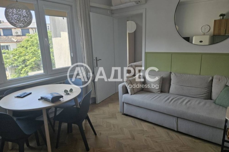 Издаје се  1 спаваћа соба Софија , Центар , 74 м2 | 53425115 - слика [15]