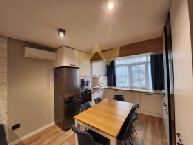     4-, ,  >