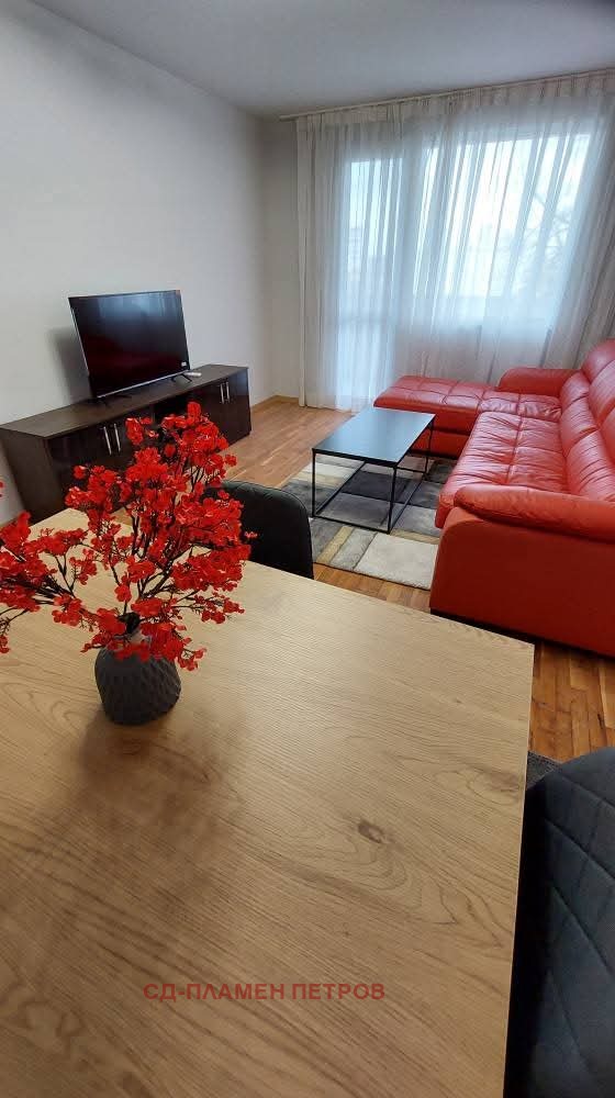 För uthyrning  1 sovrum Sjumen , Bolnicata , 65 kvm | 61937406
