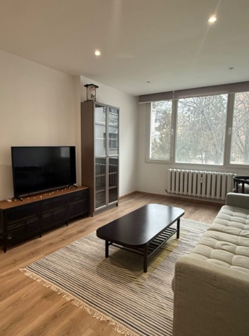 Дава под наем 2-СТАЕН, гр. София, Изток