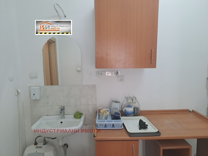 A louer  Boutique Plovdiv , Karchiyaka , 150 m² | 50495077 - image [9]