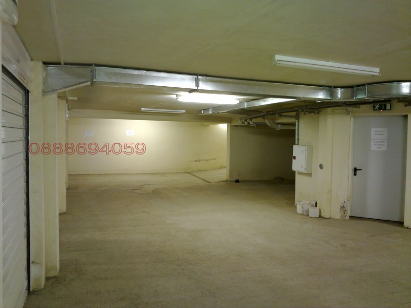 Дава под наем ГАРАЖ, ПАРКОМЯСТО, гр. София, Редута, снимка 9 - Гаражи и паркоместа - 52783413