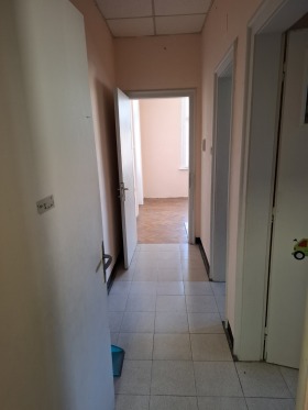 3+ slaapkamer Tsentar, Burgas 3