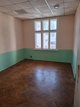 3+ camere da letto Tsentar, Burgas 8