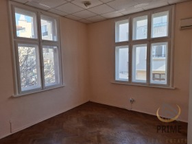 3+ bedroom Tsentar, Burgas 8