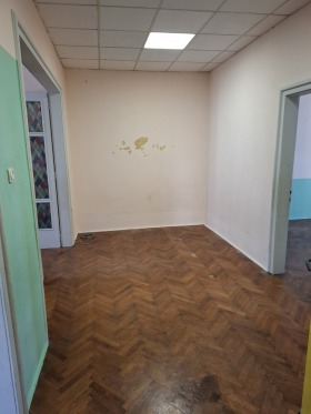 3+ slaapkamer Tsentar, Burgas 12