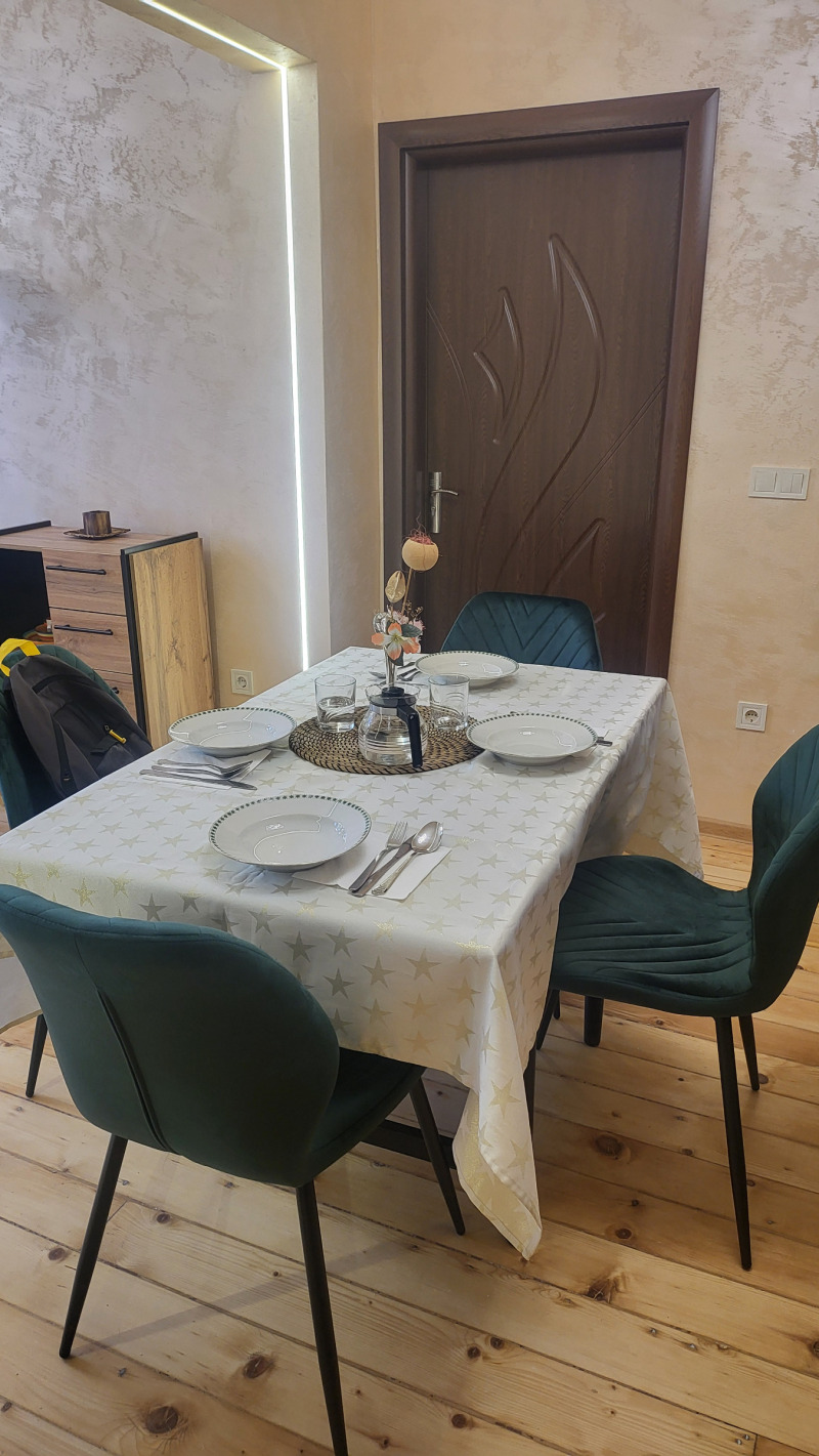 Дава под наем  3-стаен град София , Център , 110 кв.м | 60300873 - изображение [2]