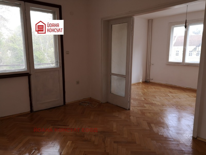 В оренду  2 спальні Плевен , 9-ти квартал , 84 кв.м | 33081470 - зображення [2]