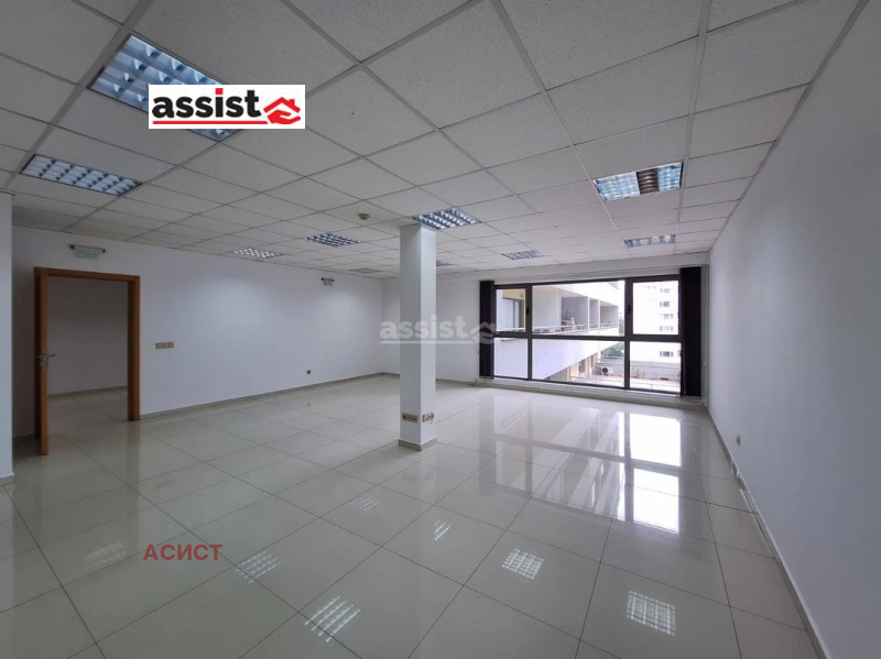 Da affittare  Ufficio Sofia , Mladost 3 , 145 mq | 86081533