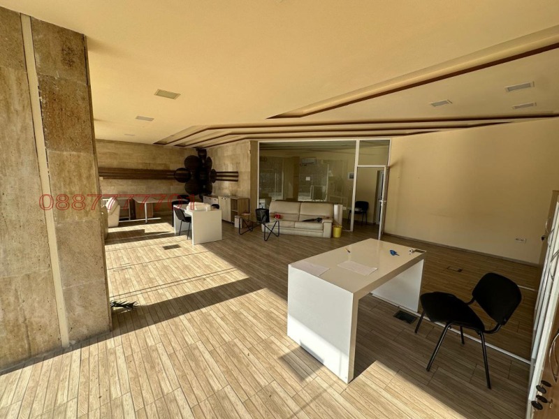 Vuokrattavana  Myymälä Plovdiv , Tsentar , 340 neliömetriä | 67085428