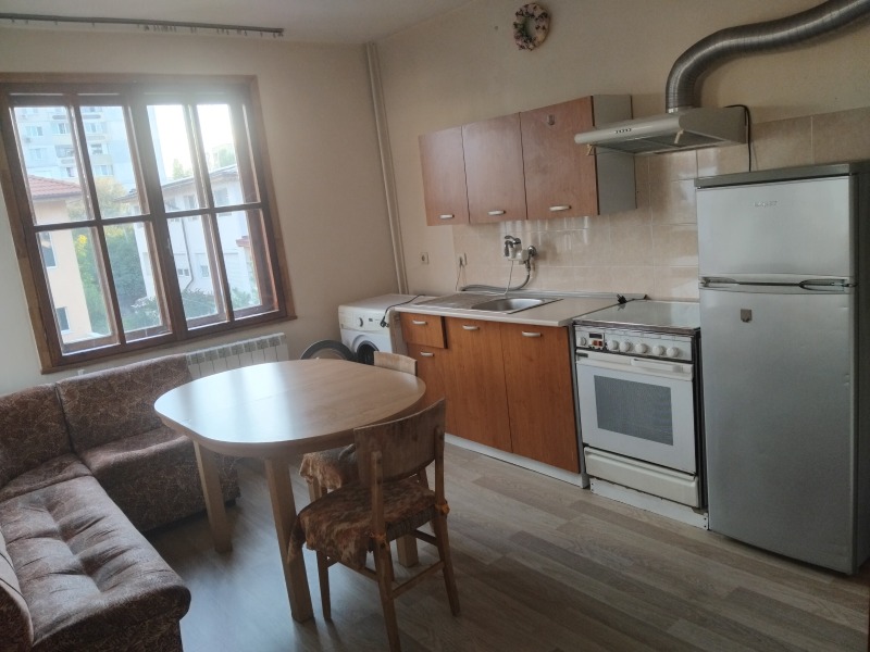 För uthyrning  1 sovrum Sofia , Ljulin 9 , 60 kvm | 53354323 - bild [2]