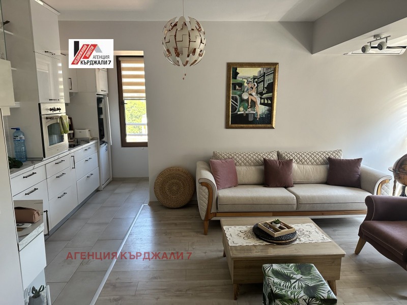 Te huur  1 slaapkamer Kardzjali , Studen kladenets , 50 m² | 73875400