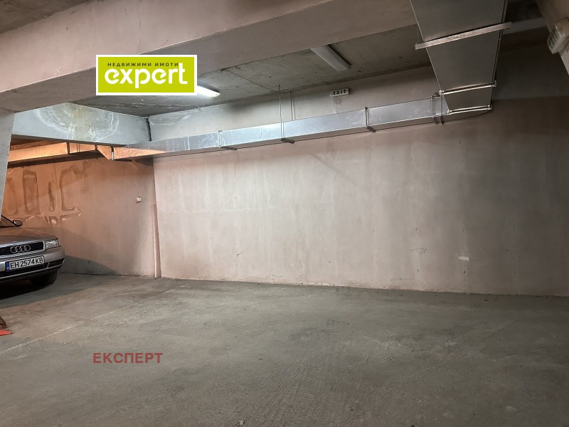 Дава под Наем ПАРКОМЯСТО в град Плевен, Идеален център - 19 кв.м / 52 € » 101.70 лв., ЕКСПЕРТ