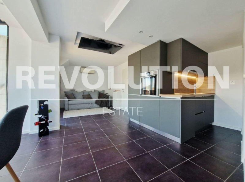 Para alugar  Estúdio Varna , Centar , 58 m² | 58866229