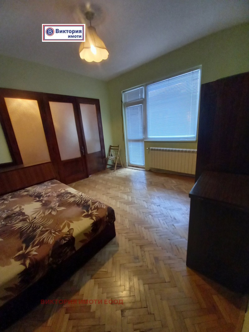 Дава под наем  3-стаен град Велико Търново , Център , 100 кв.м | 61527100 - изображение [12]