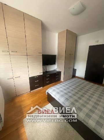 Дава под наем 4-СТАЕН, гр. Пловдив, Център, снимка 7 - Апартаменти - 54410175