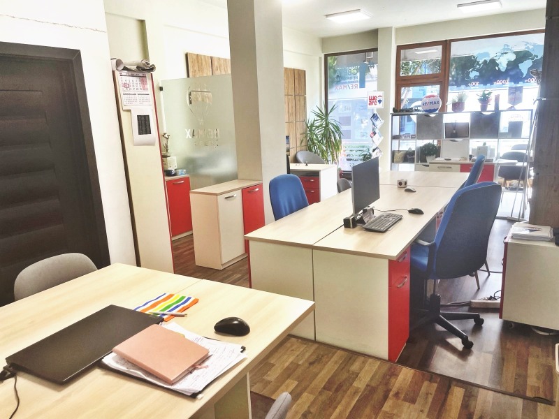 Do wynajęcia  Sklep Burgas , Centar , 60 mkw | 57691673 - obraz [5]