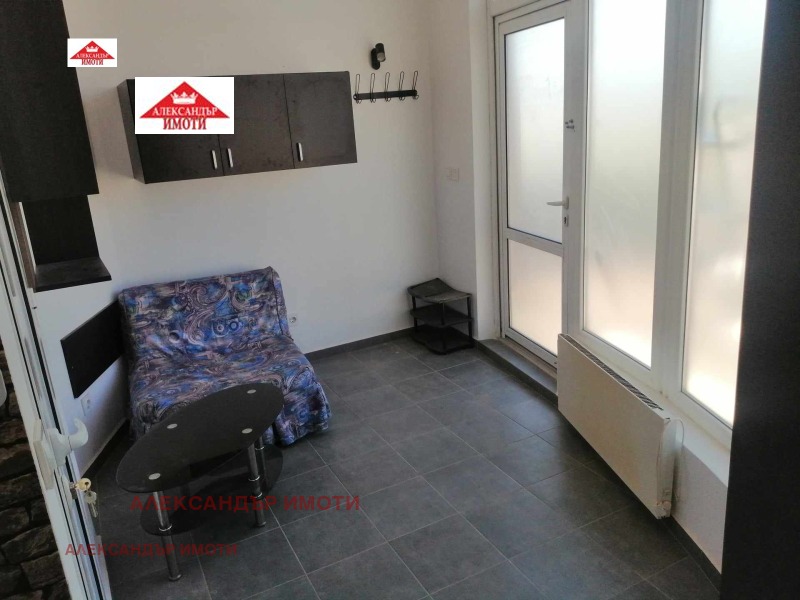 Kiadó  Stúdió Sofia , Ljulin 6 , 30 négyzetméter | 30837886