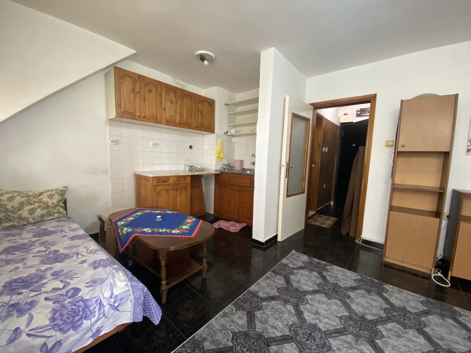 Дава под наем 1-СТАЕН, гр. Пловдив, Кючук Париж, снимка 4 - Апартаменти - 53682451