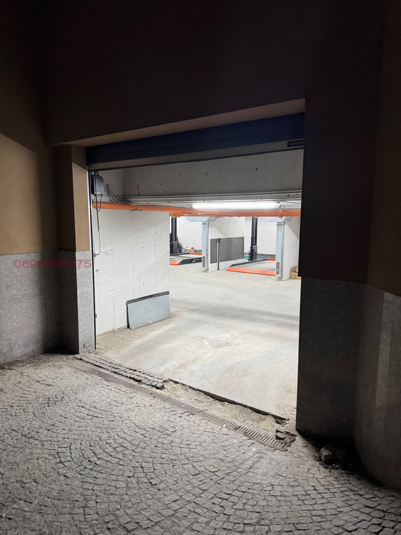 Дава под наем ГАРАЖ, ПАРКОМЯСТО, гр. София, Кръстова вада, снимка 5 - Гаражи и паркоместа - 54032574