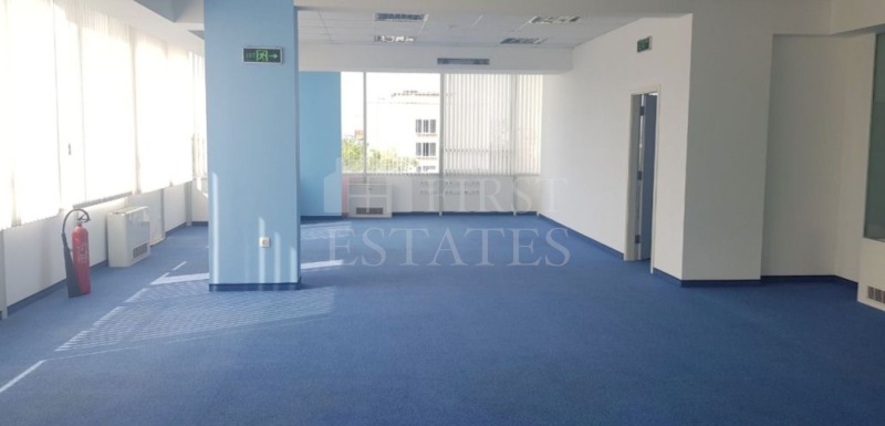 Дава под Наем ОФИС в град София, Студентски град - 289 кв.м / 2 129 € » 4 163.96 лв., КЕЛЪР УИЛЯМС ЦЕНТЪР