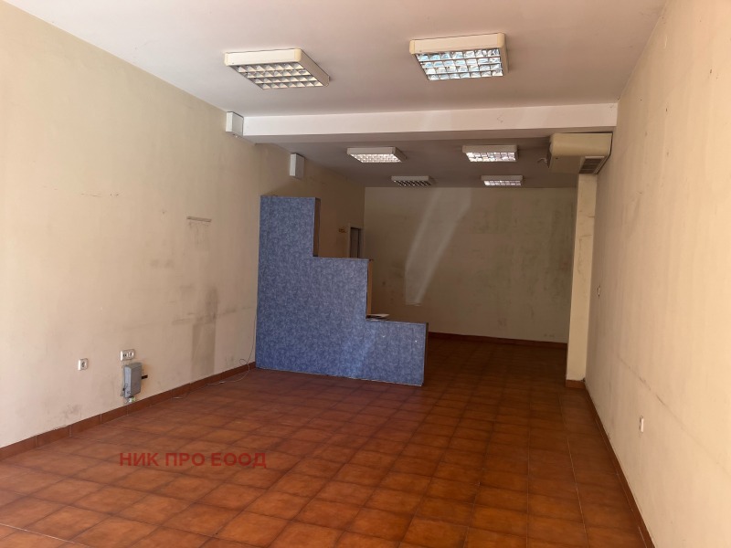 Дава под Наем МАГАЗИН в град София, Лозенец - 60 кв.м / 650 € » 1 271.29 лв., НИК ПРО ЕООД