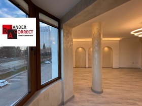 Escritório Lozenec, Sofia 8