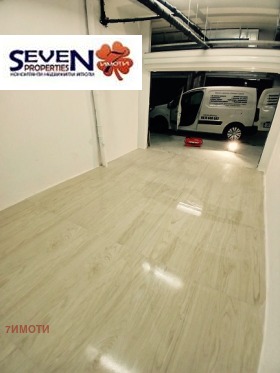 ГАРАЖ, ПАРКОМЯСТО, 18 m2