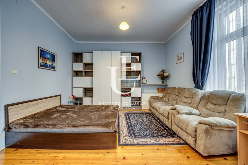En renta  2 dormitorios Sofia , Tsentar , 91 metros cuadrados | 11676199