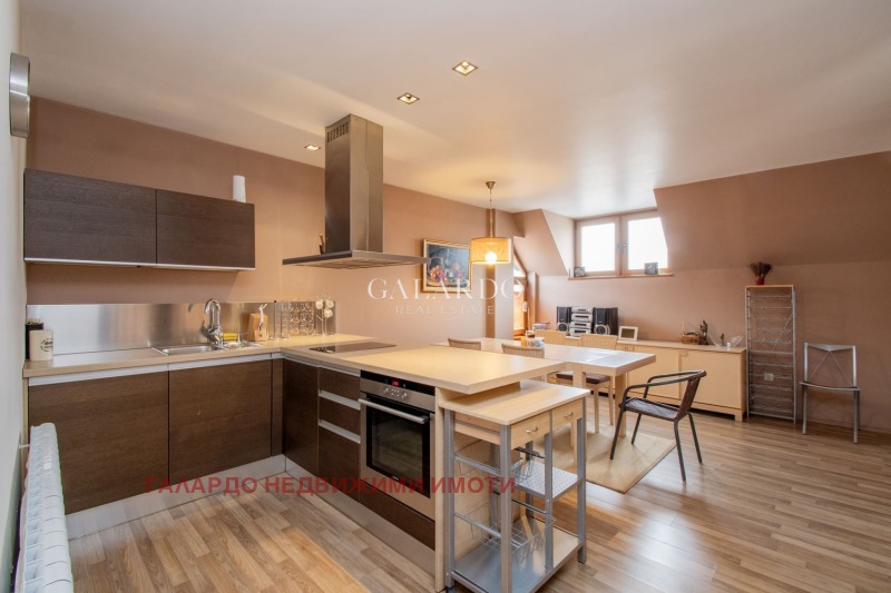 De inchiriat  3 dormitoare Sofia , Țentâr , 280 mp | 43307705 - imagine [6]