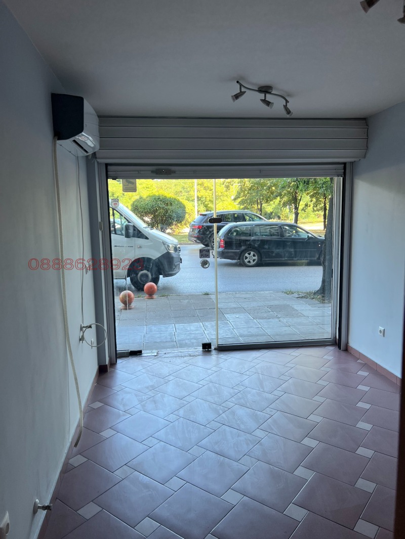 Дава под наем МАГАЗИН, гр. София, Хиподрума, снимка 3 - Магазини - 53004317