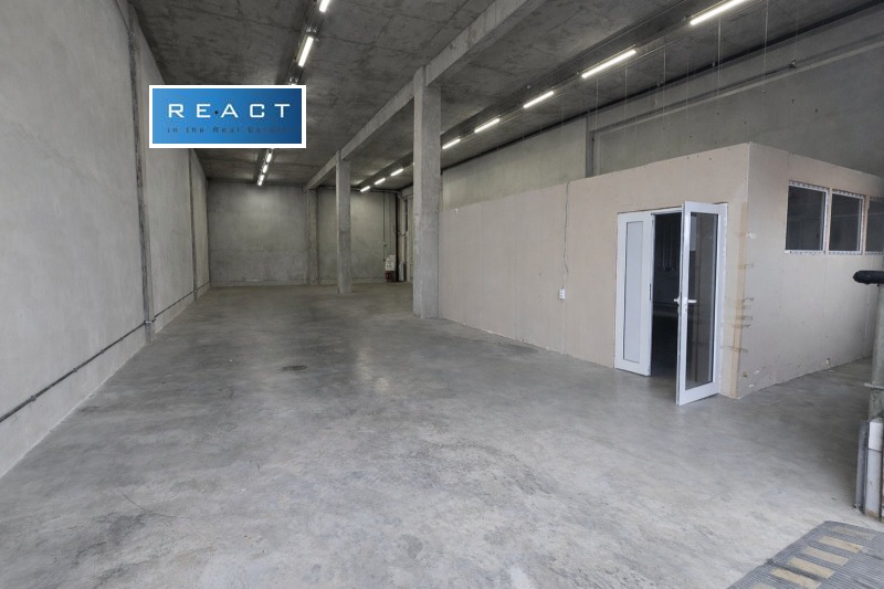 Дава под Наем СКЛАД в град София, Враждебна - 373 кв.м / 2 238 € » 4 377.15 лв., РЕАКТ