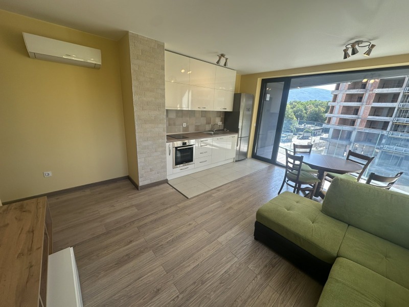 K pronájmu  2 ložnice Sofia , Izgrev , 85 m2 | 22655636 - obraz [3]
