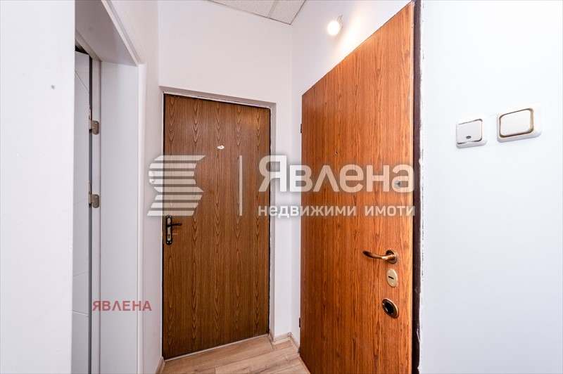 Дава под наем МНОГОСТАЕН, гр. София, Център, снимка 3 - Апартаменти - 54221495