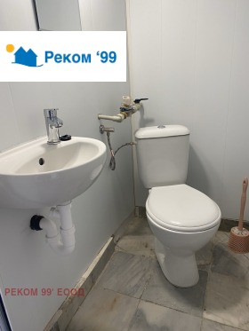     , , >