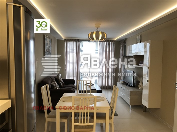 Дава под нем  2-стаен, град Варна, Базар Левски •  600 EUR • ID 72742010 — holmes.bg - [1] 