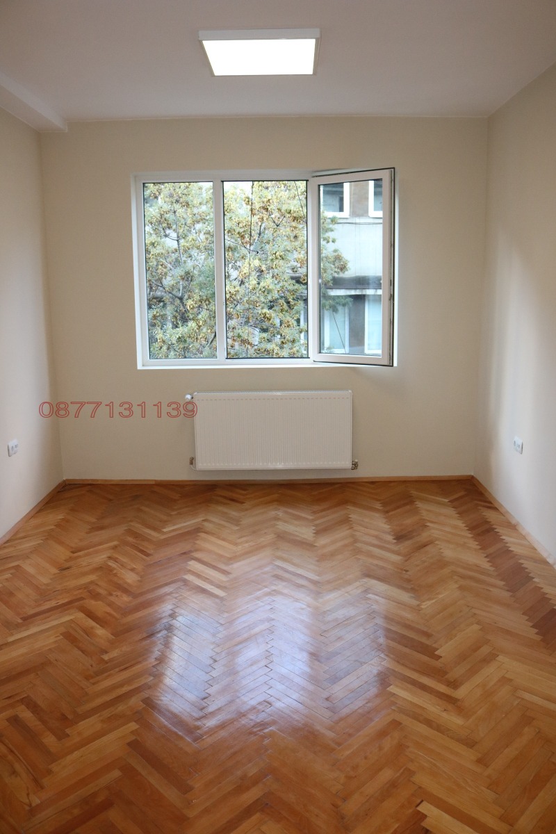 Издаје се  Канцеларија Софија , Центар , 75 м2 | 33826589 - слика [12]