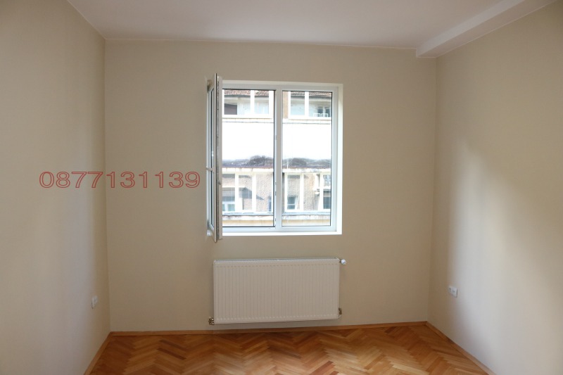 Издаје се  Канцеларија Софија , Центар , 75 м2 | 33826589 - слика [3]