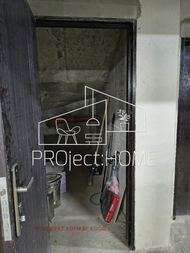 Дава под наем ГАРАЖ, ПАРКОМЯСТО, гр. Бургас, Възраждане, снимка 3 - Гаражи и паркоместа - 53449330