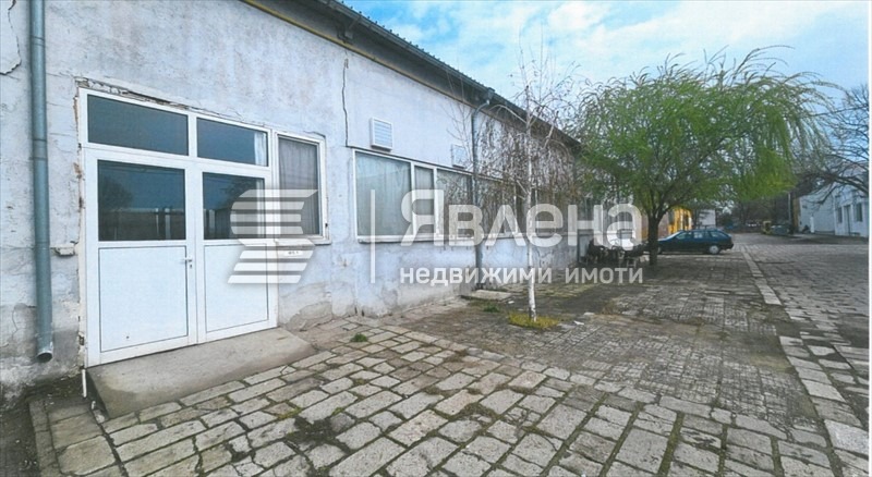 Дава под наем  Пром. помещение област Пловдив , гр. Раковски , 375 кв.м | 29468323