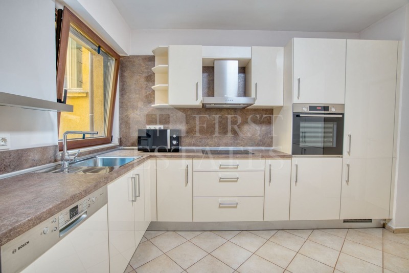 Do wynajęcia  3+ sypialni Sofia , Centar , 220 mkw | 72595507 - obraz [4]