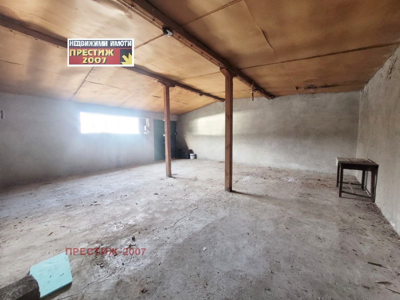 Дава под Наем СКЛАД в град Шумен, Тракия - 110 кв.м / 306.78 € » 600 лв., ПРЕСТИЖ-2007