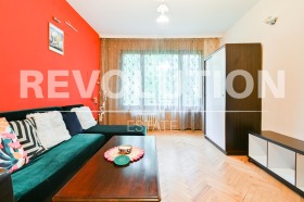 1 chambre Nadejda 4, Sofia
